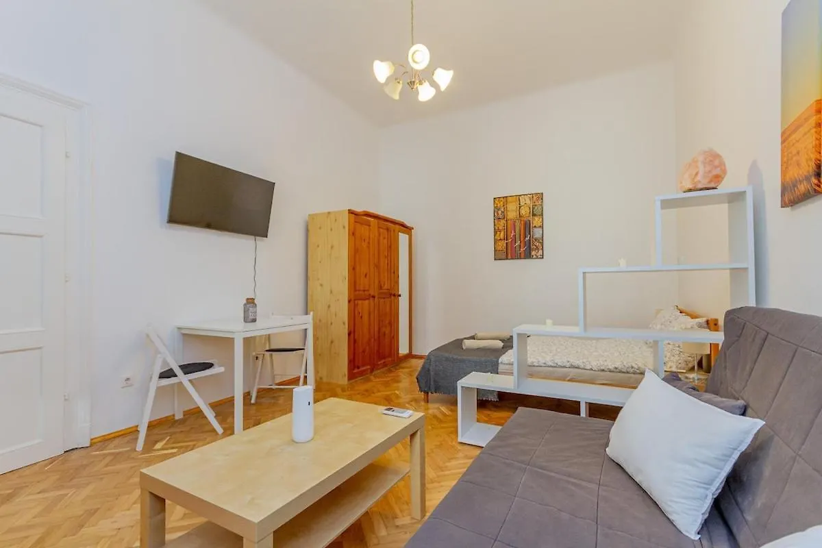 A57 Downtown Cosy Apartment Budapest 0*,